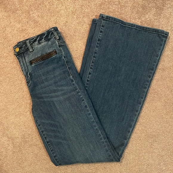 Pilcro And The Letterpress (Anthro) Stet Flare Jeans - Picture 4 of 6